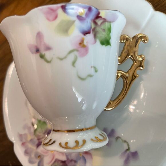 Vintage Takiro Japan Mini Cup & Saucer Hand Painted Violets Floral demitasse - Picture 4 of 8